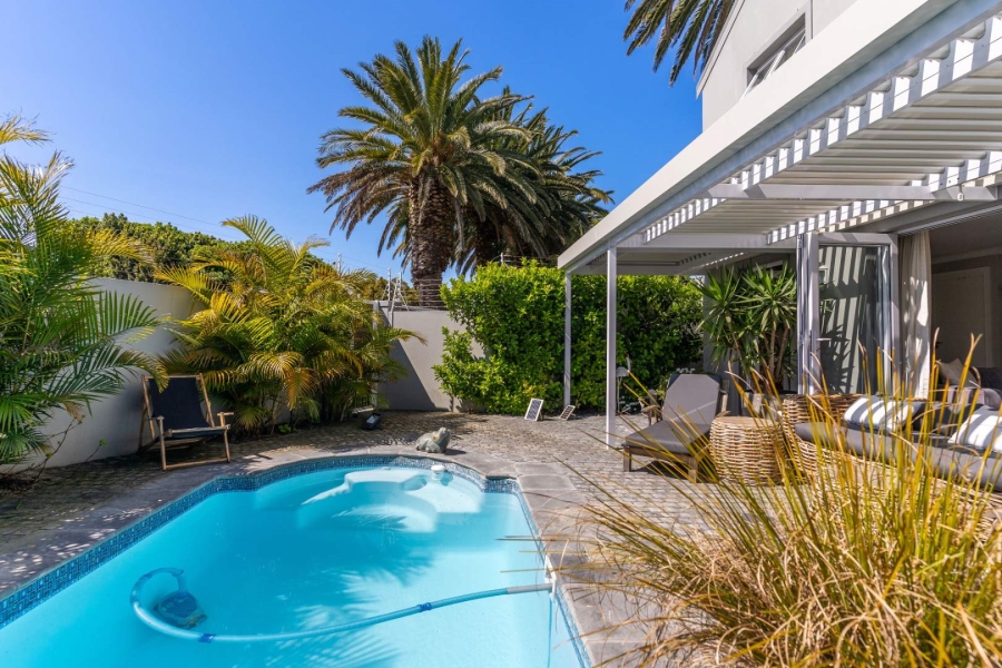 3 Bedroom Property for Sale in Constantia Western Cape